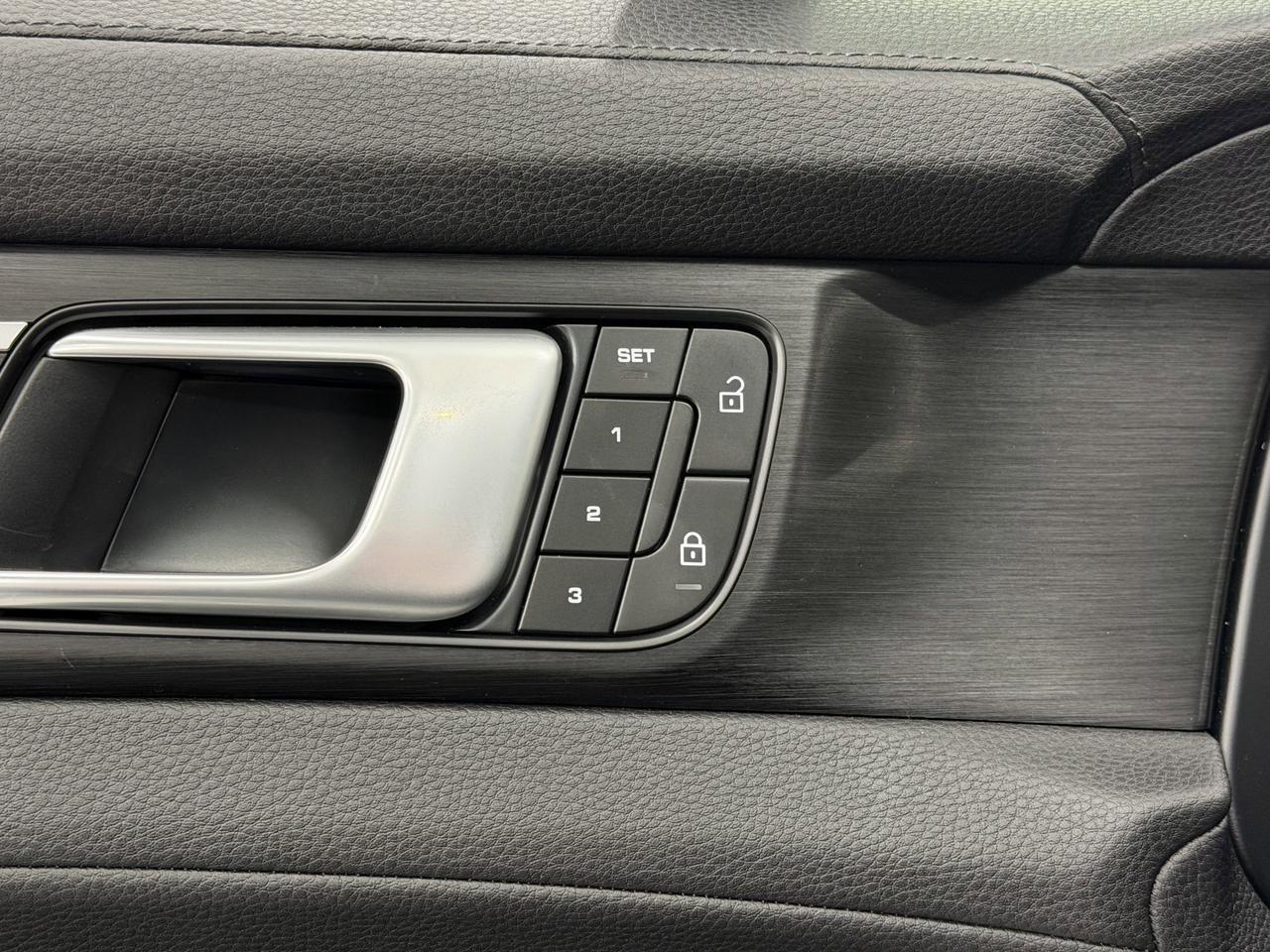 2022 Porsche Panamera 4 Platinum Edition Newark DE