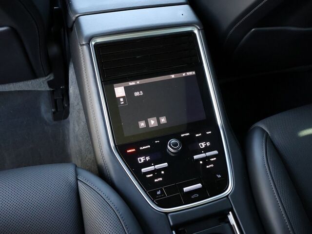 2022 Porsche Panamera 4 Platinum Edition Oshkosh WI 2022 Porsche Panamera 4 Platinum Edition Oshkosh WI