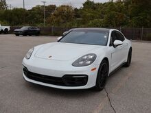 2022_Porsche_Panamera_4 Platinum Edition_ Oshkosh WI 2022_Porsche_Panamera_4 Platinum Edition_ Oshkosh WI