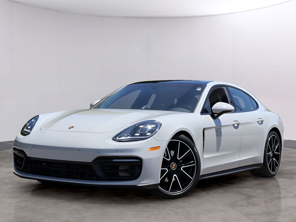 2022 Porsche Panamera
