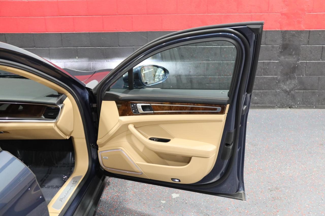 2022 Porsche Panamera 4S AWD 4dr Sedan Skokie IL