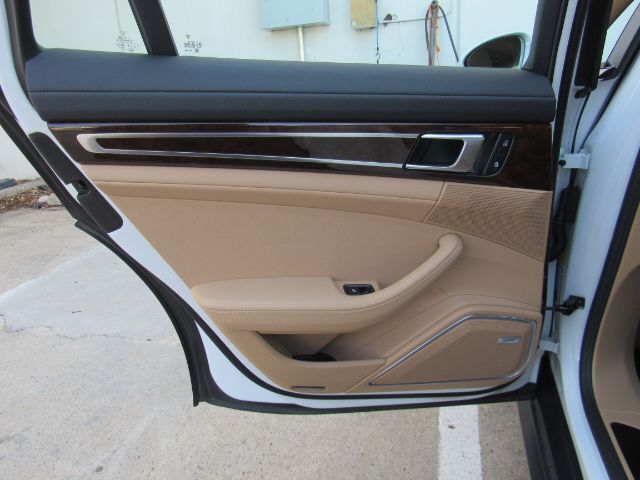 2022 Porsche Panamera E-Hybrid 4 | 4 Platinum Edition Plano TX