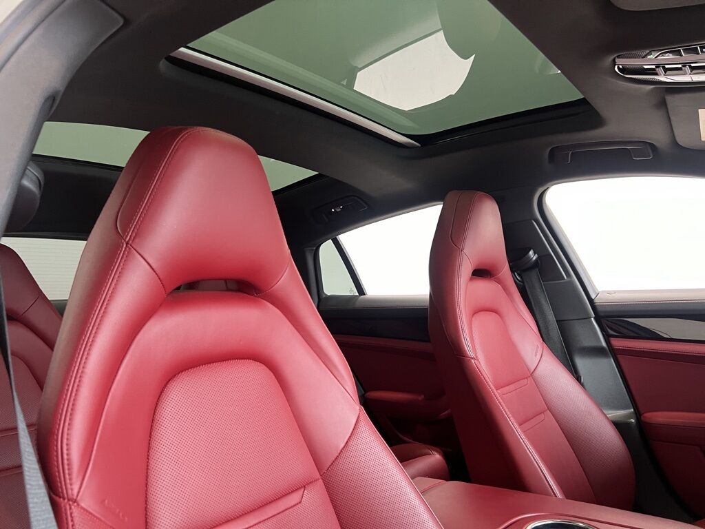 2022 Porsche Panamera E-Hybrid 4S Indianapolis IN