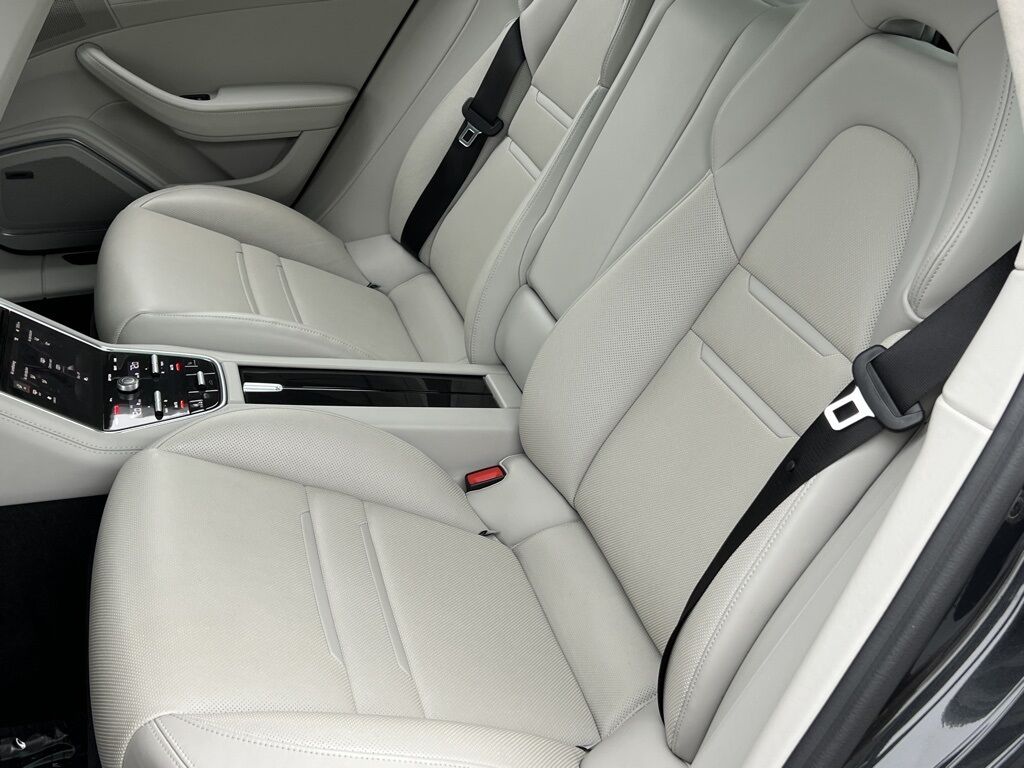 2022 Porsche Panamera GTS Indianapolis IN