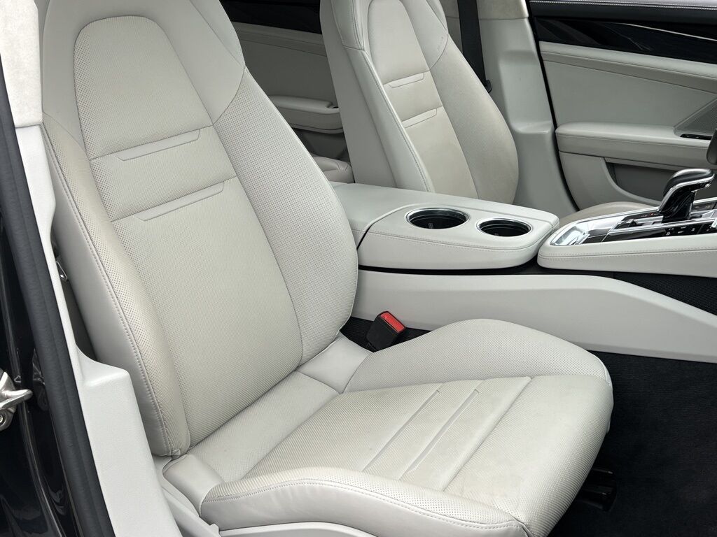 2022 Porsche Panamera GTS Indianapolis IN