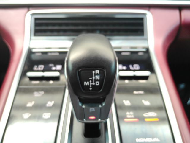 2022 Porsche Panamera Platinum Edition Plano TX
