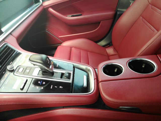 2022 Porsche Panamera Platinum Edition Plano TX