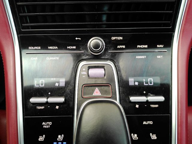 2022 Porsche Panamera Platinum Edition Plano TX