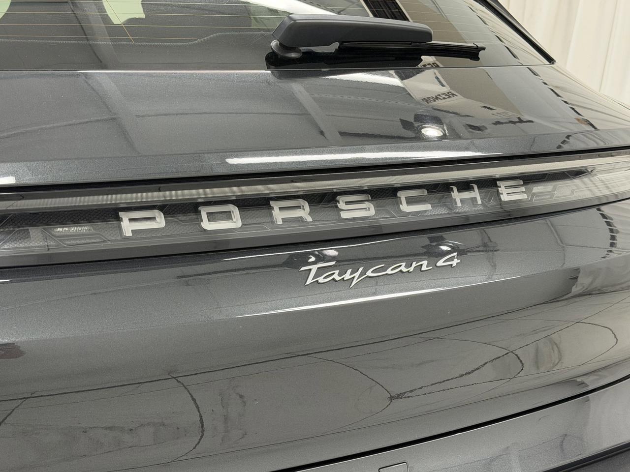 2022 Porsche Taycan 4 Newark DE