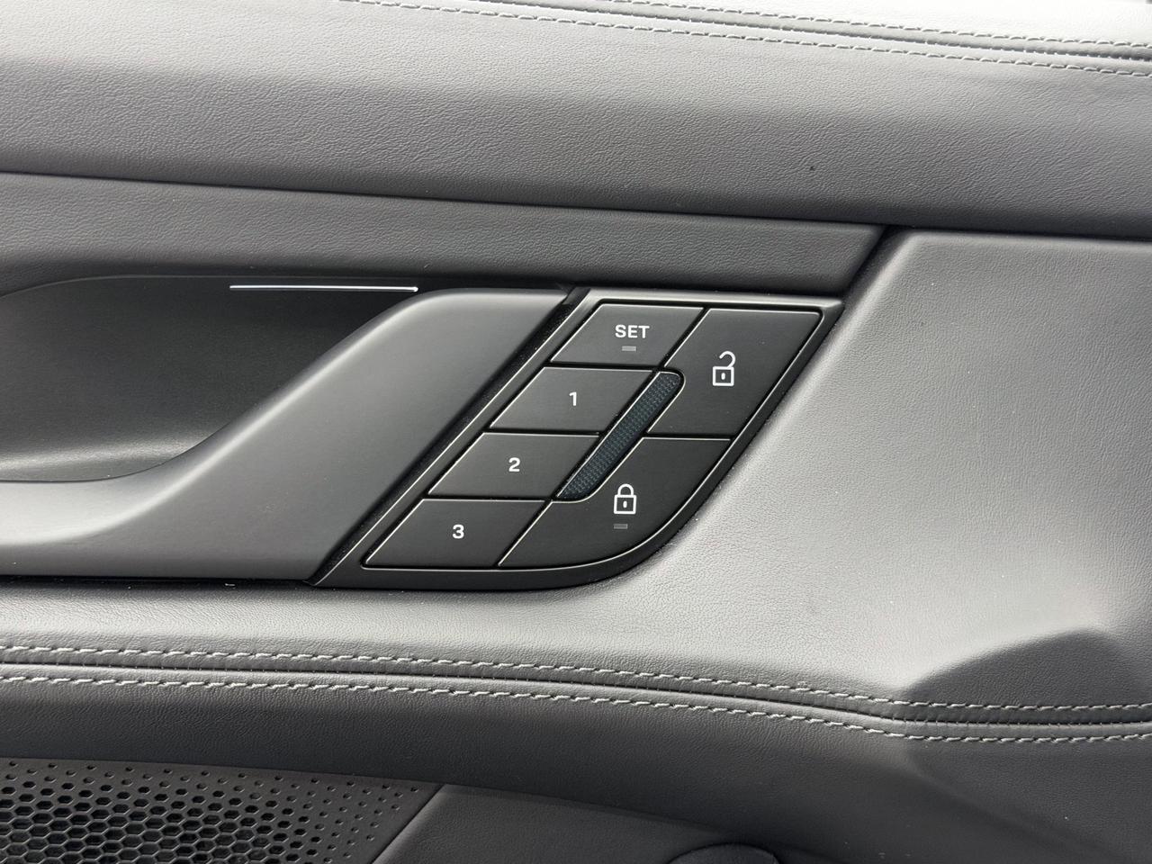 2022 Porsche Taycan 4 Newark DE