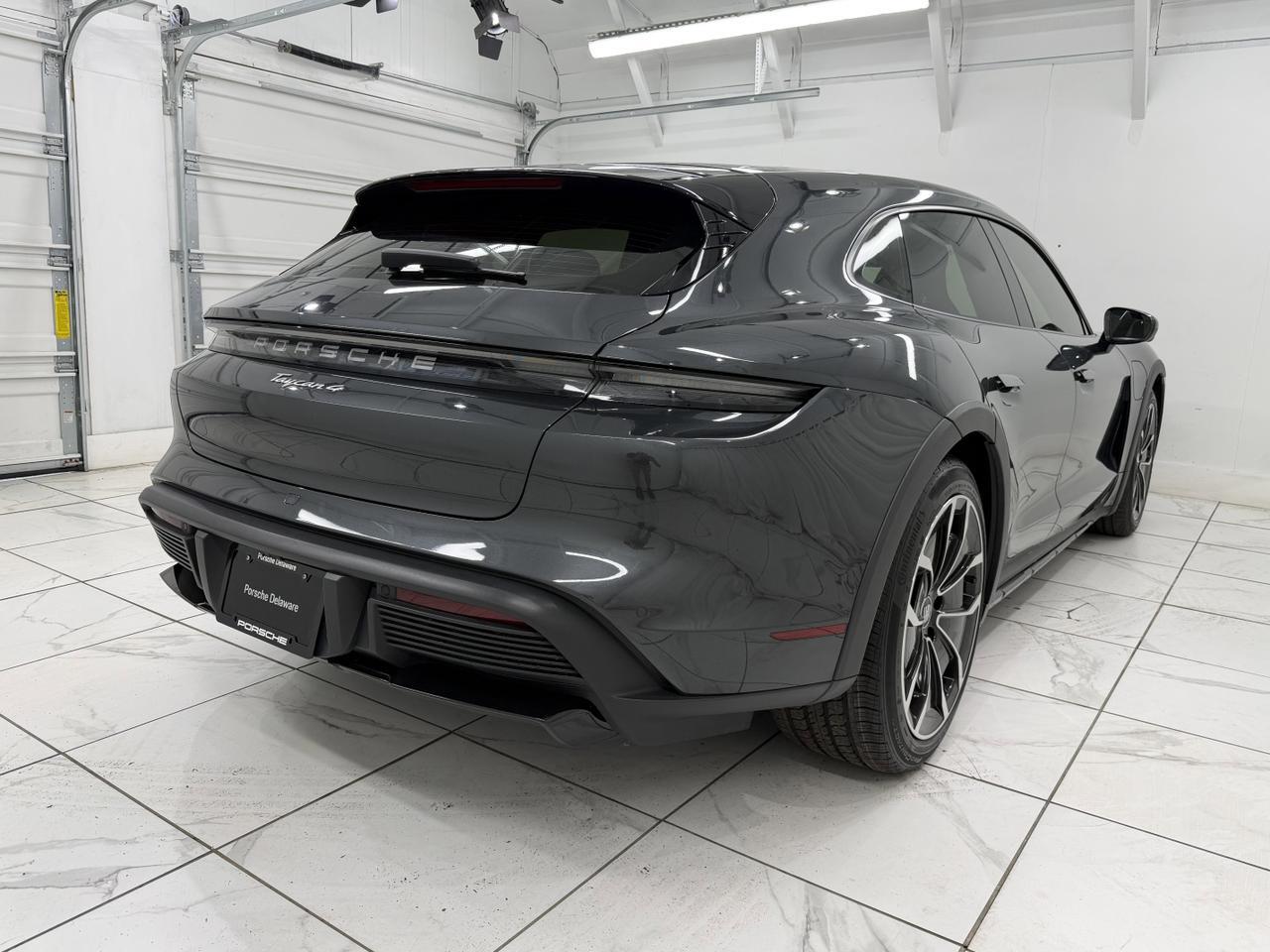 2022 Porsche Taycan 4 Newark DE
