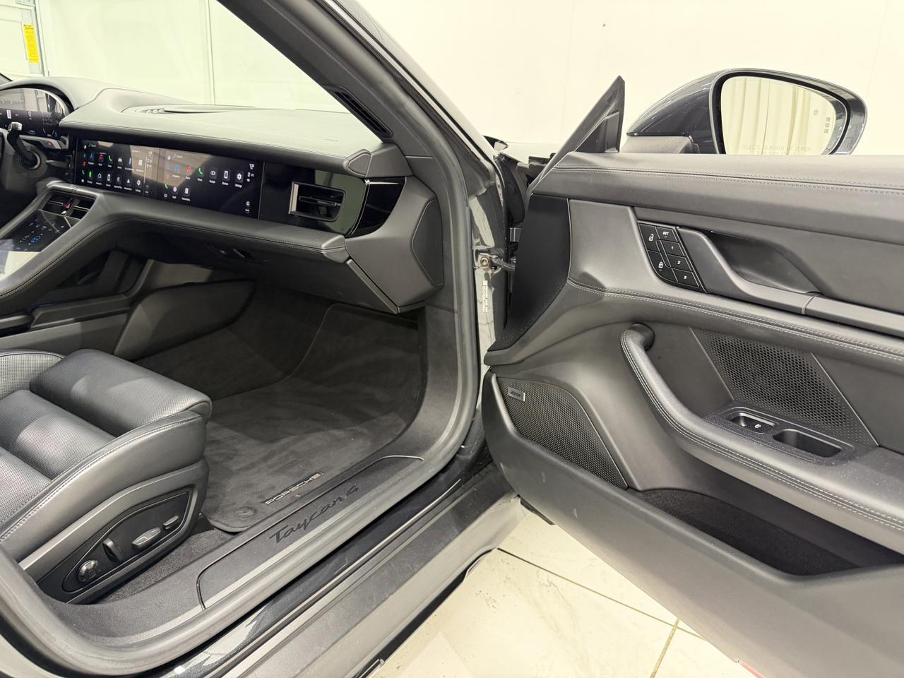 2022 Porsche Taycan 4 Newark DE