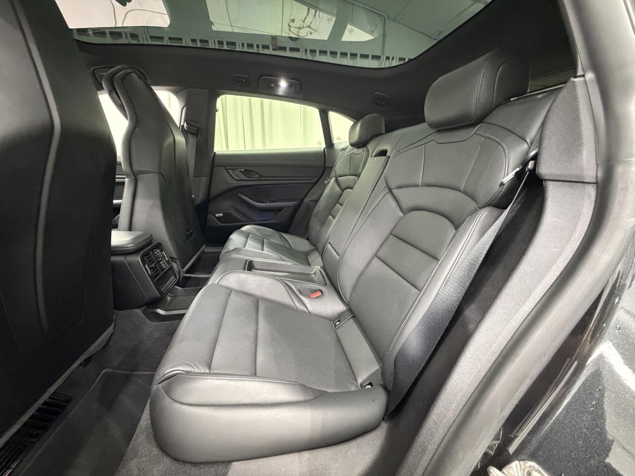 2022 Porsche Taycan 4 Newark DE