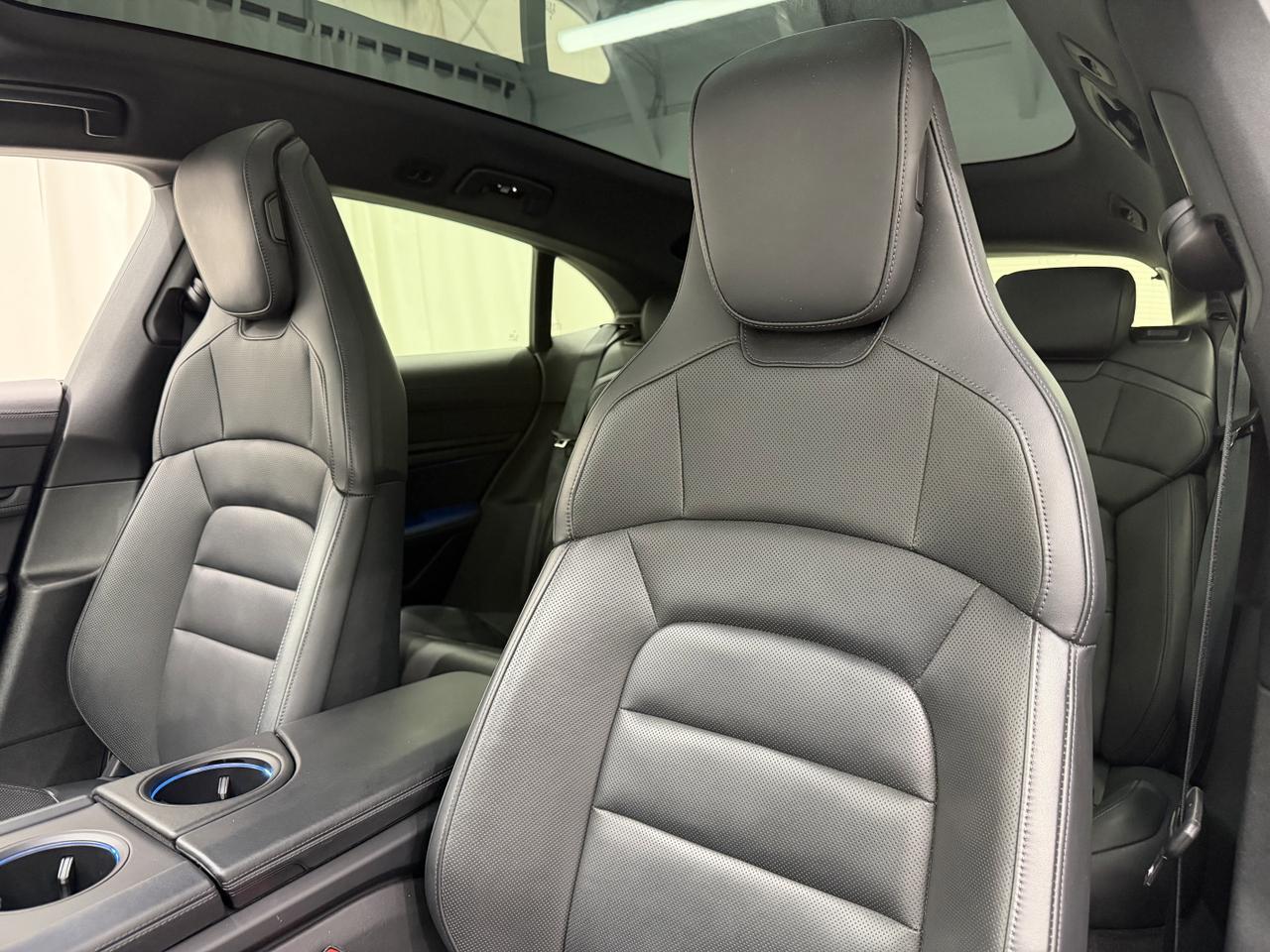 2022 Porsche Taycan 4 Newark DE
