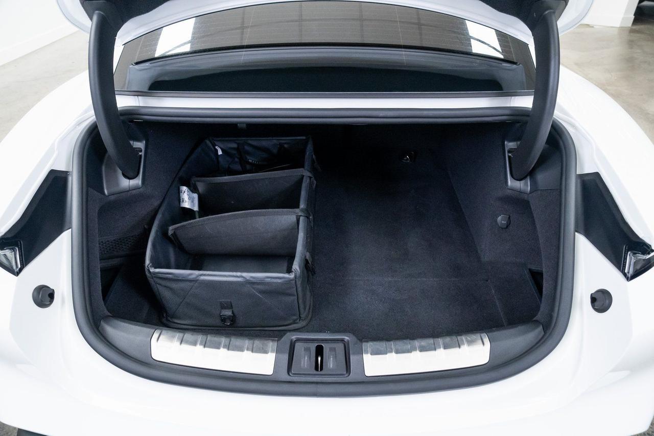 2022 Porsche Taycan 4S AWD $37k in options, Performance Package Portland OR