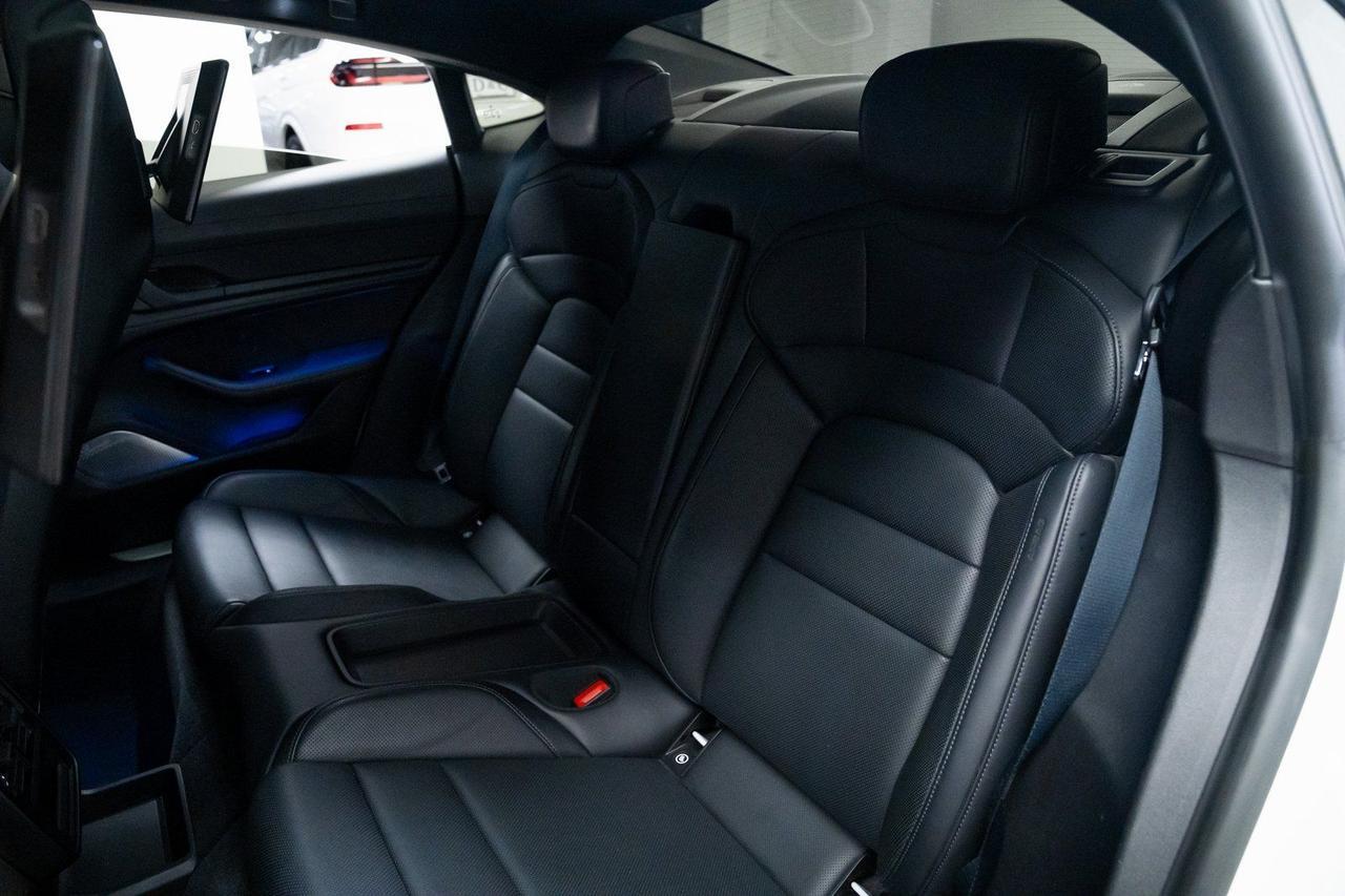 2022 Porsche Taycan 4S AWD $37k in options, Performance Package Portland OR