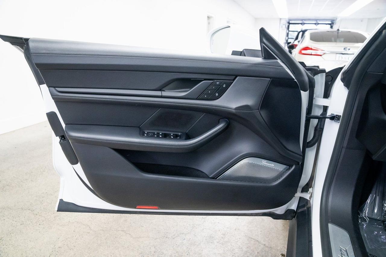 2022 Porsche Taycan 4S AWD $37k in options, Performance Package Portland OR