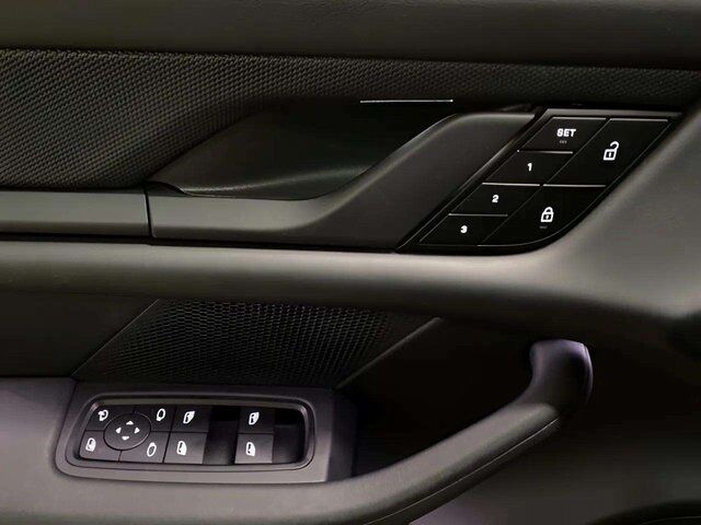 2022 Porsche Taycan Base Dallas TX