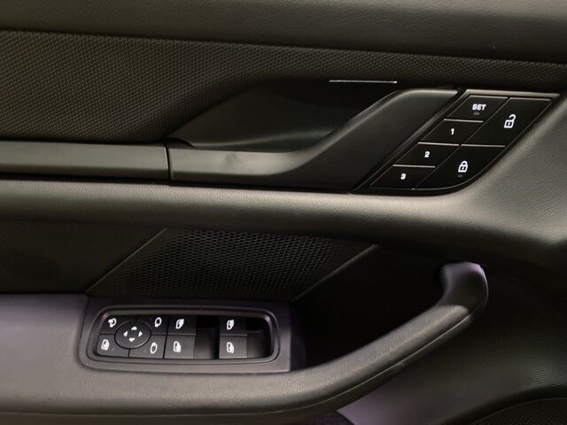 2022 Porsche Taycan Base Dallas TX