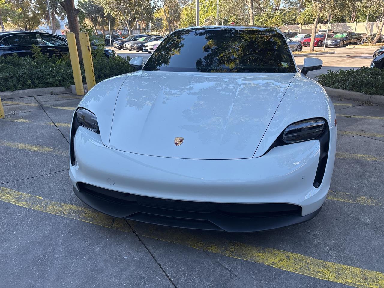 2022 Porsche Taycan Base