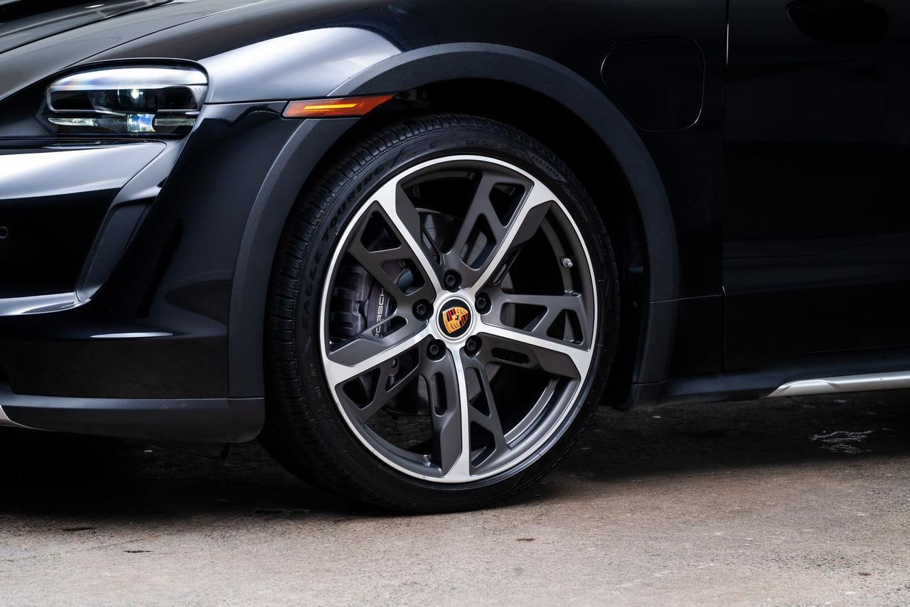 2022 Porsche Taycan Cross Turismo 4 Ventilated Seats / Adaptive Cruise Portland OR