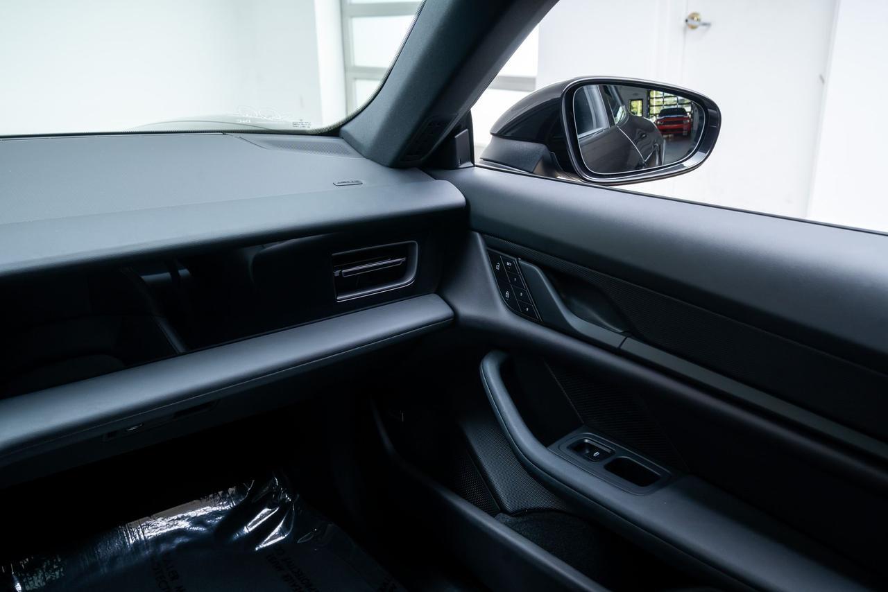2022 Porsche Taycan Cross Turismo 4 Ventilated Seats / Adaptive Cruise Portland OR