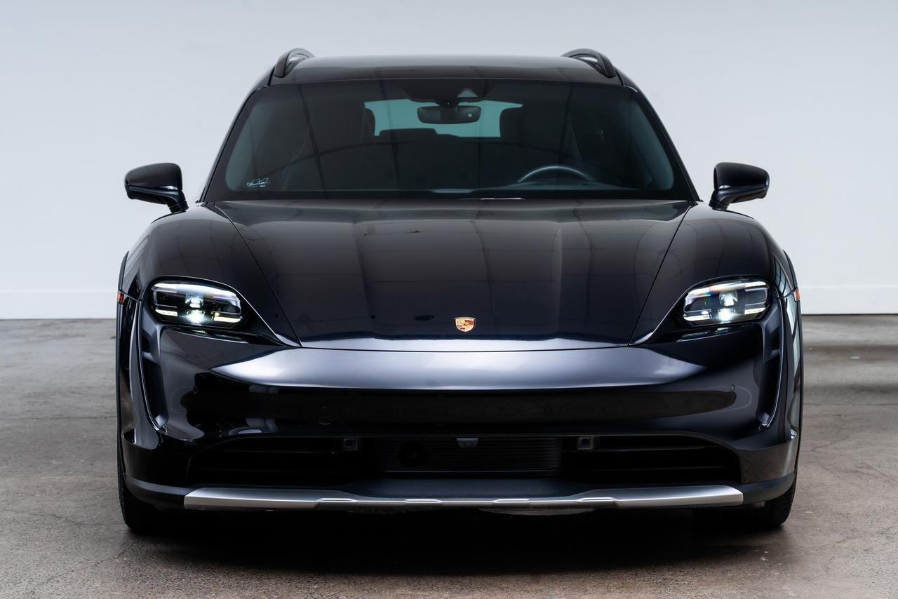 2022 Porsche Taycan Cross Turismo 4 Ventilated Seats / Adaptive Cruise Portland OR
