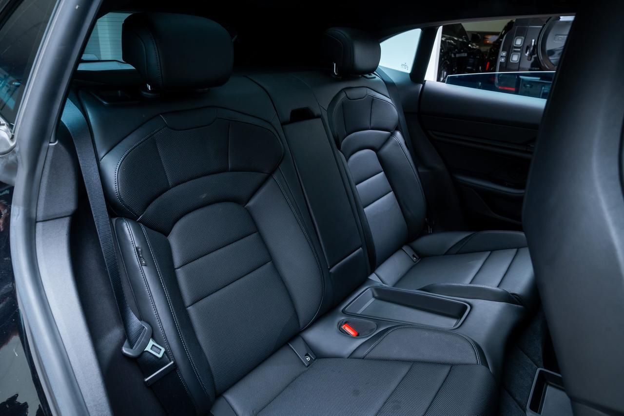 2022 Porsche Taycan Cross Turismo 4 Ventilated Seats / Adaptive Cruise Portland OR
