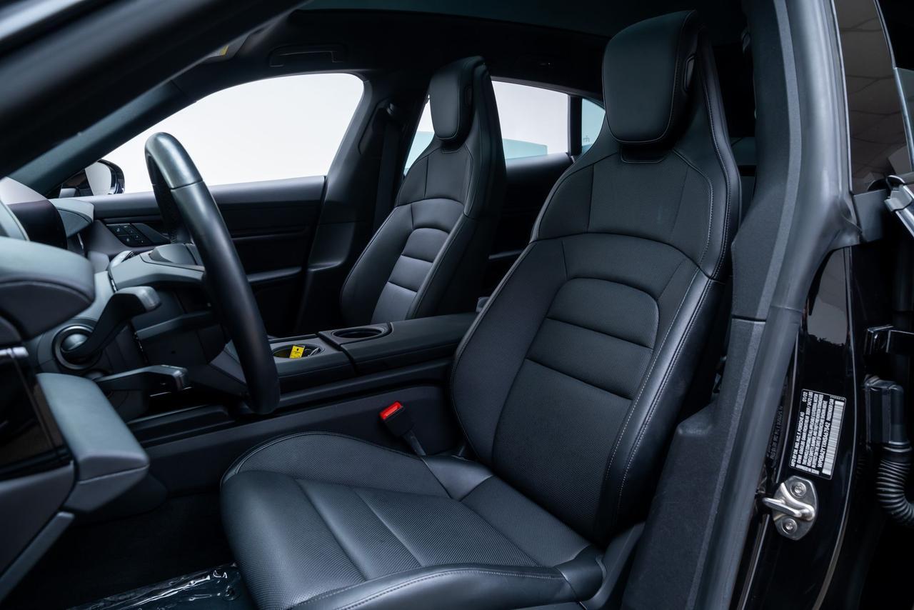 2022 Porsche Taycan Cross Turismo 4 Ventilated Seats / Adaptive Cruise Portland OR