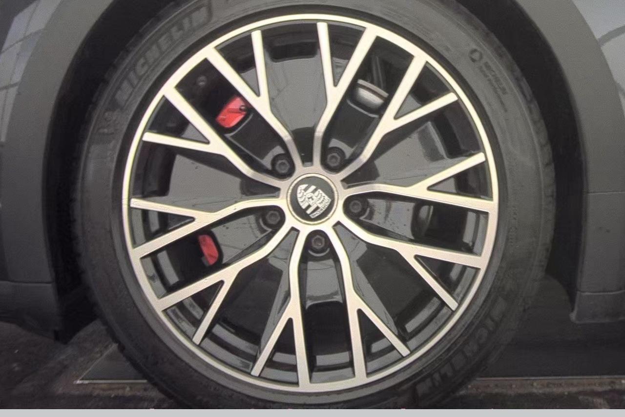 2022 Porsche Taycan Cross Turismo 4S 1-Owner LED-Matrix Rear Axle Steering Portland OR