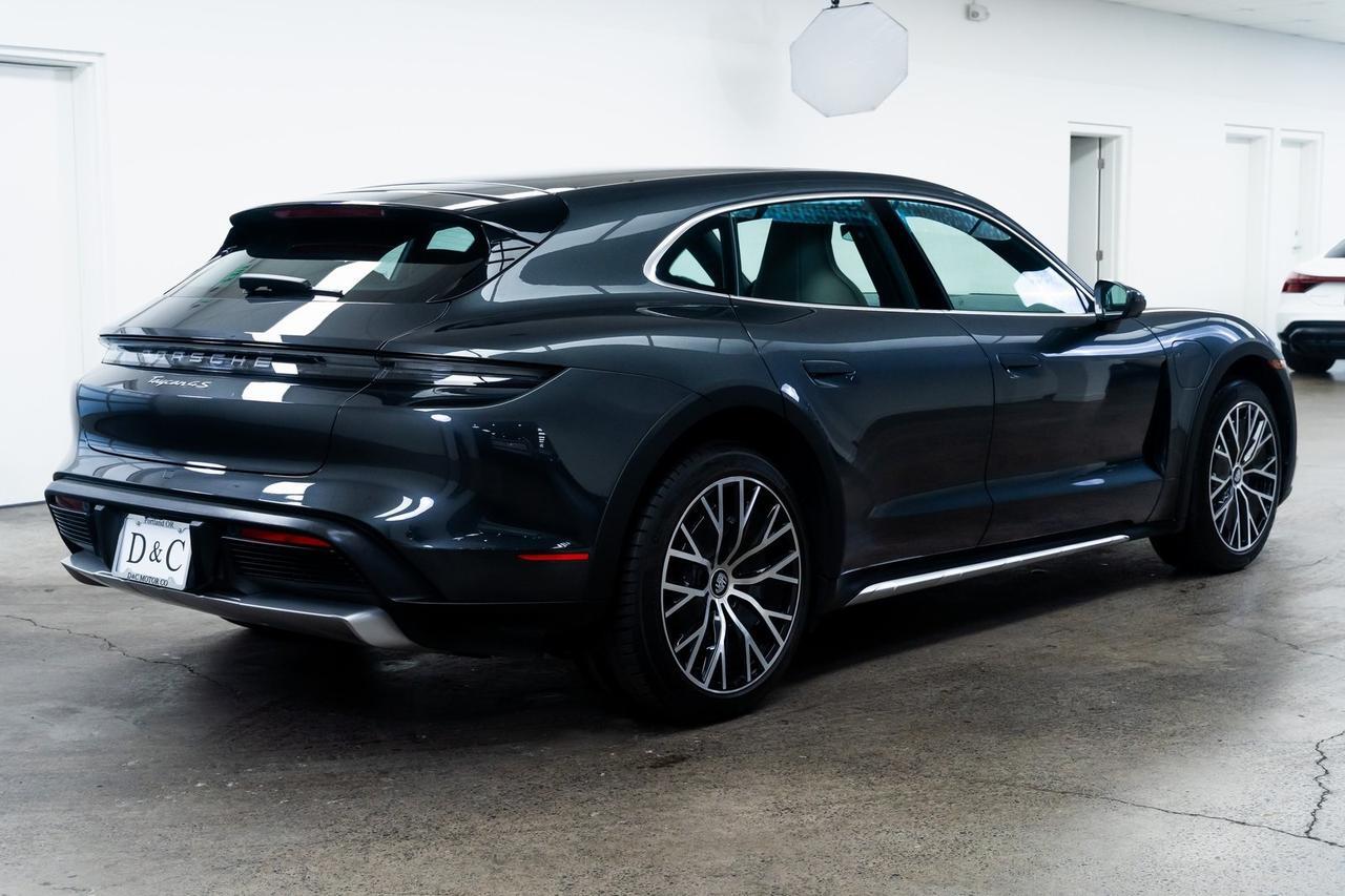 2022 Porsche Taycan Cross Turismo 4S 1 Owner LED-Matrix Rear Axle Steering Portland OR