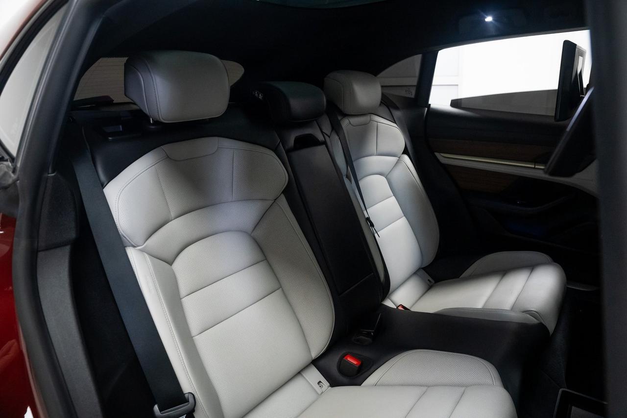 2022 Porsche Taycan Cross Turismo 4S Innodrive Premium Package Massage Seats Portland OR