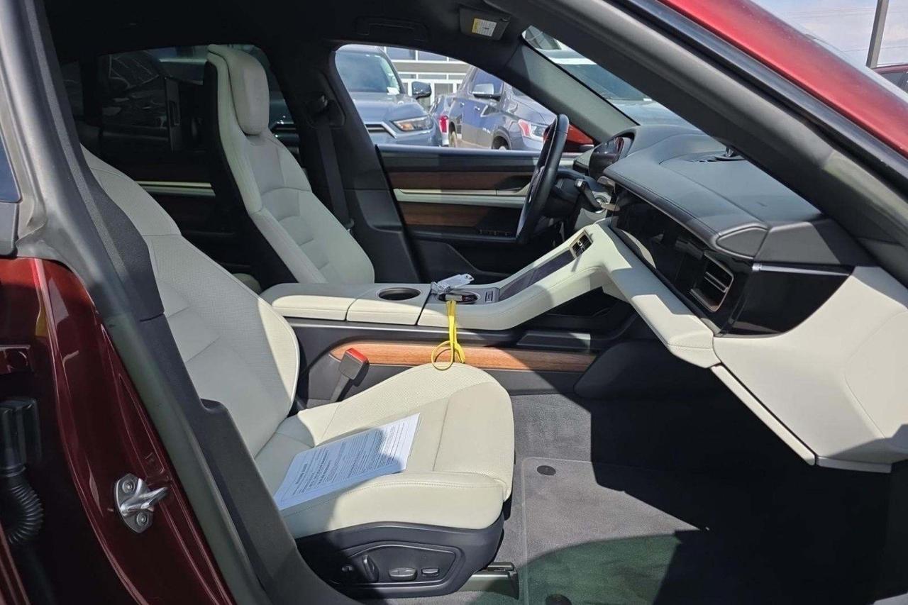 2022 Porsche Taycan Cross Turismo 4S Innodrive Premium Package Portland OR