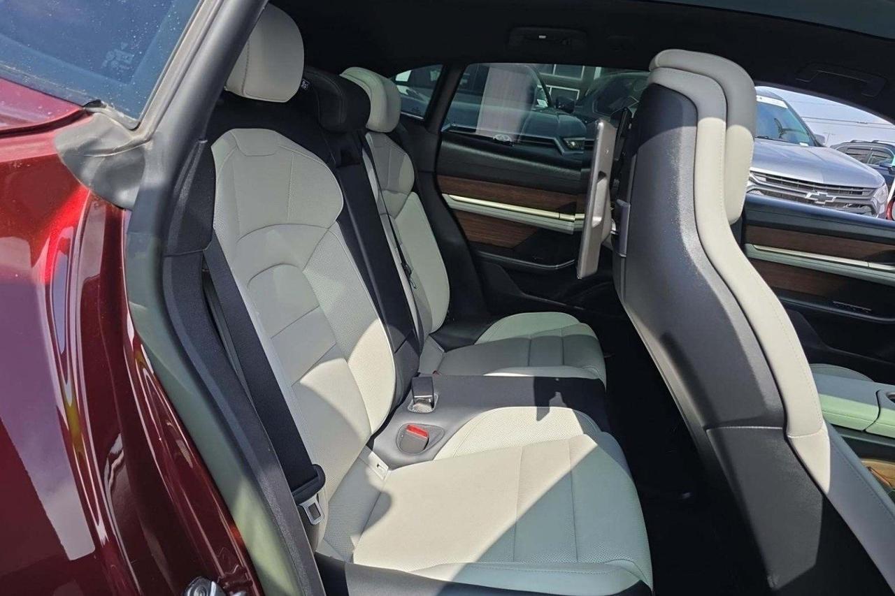 2022 Porsche Taycan Cross Turismo 4S Innodrive Premium Package Portland OR