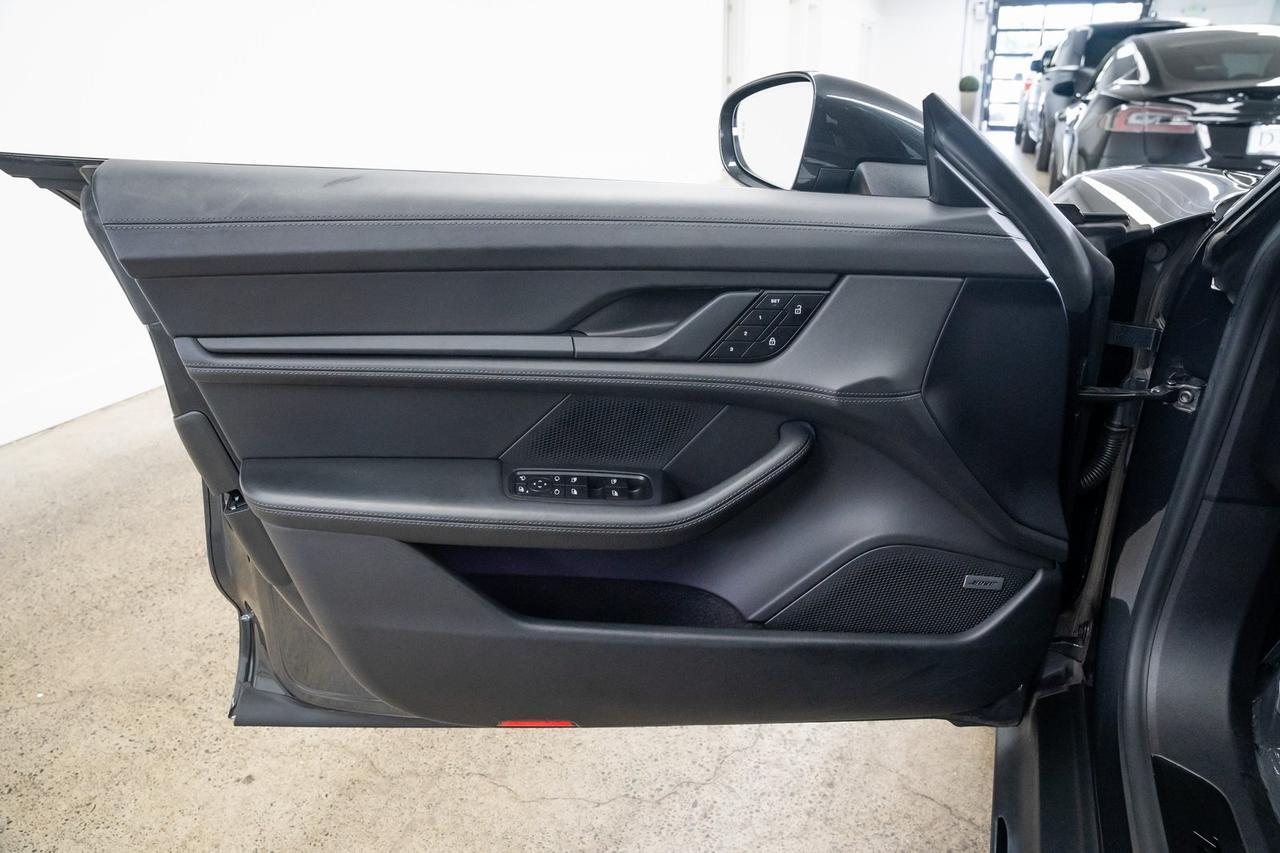 2022 Porsche Taycan GTS Vented Seats Premium Package BOSE Audio Portland OR