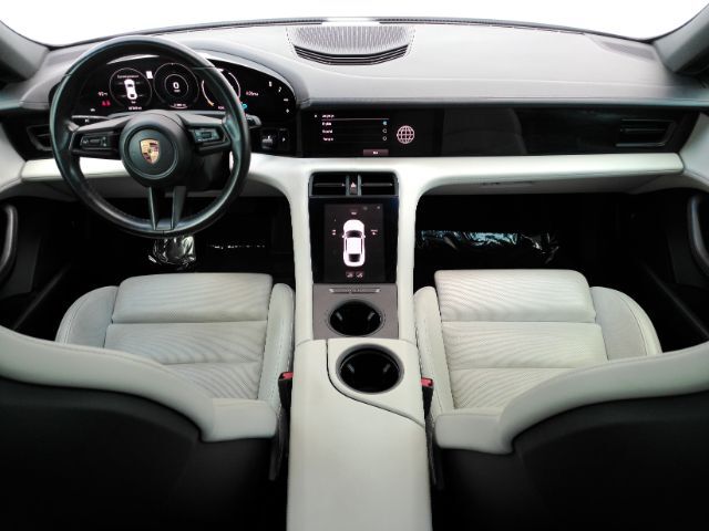 2022 Porsche Taycan Premium