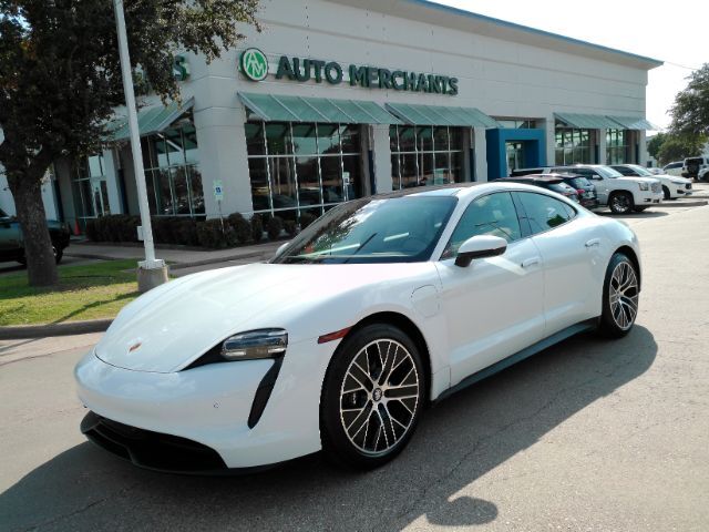 2022 Porsche Taycan Premium