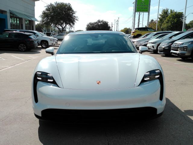 2022 Porsche Taycan Premium
