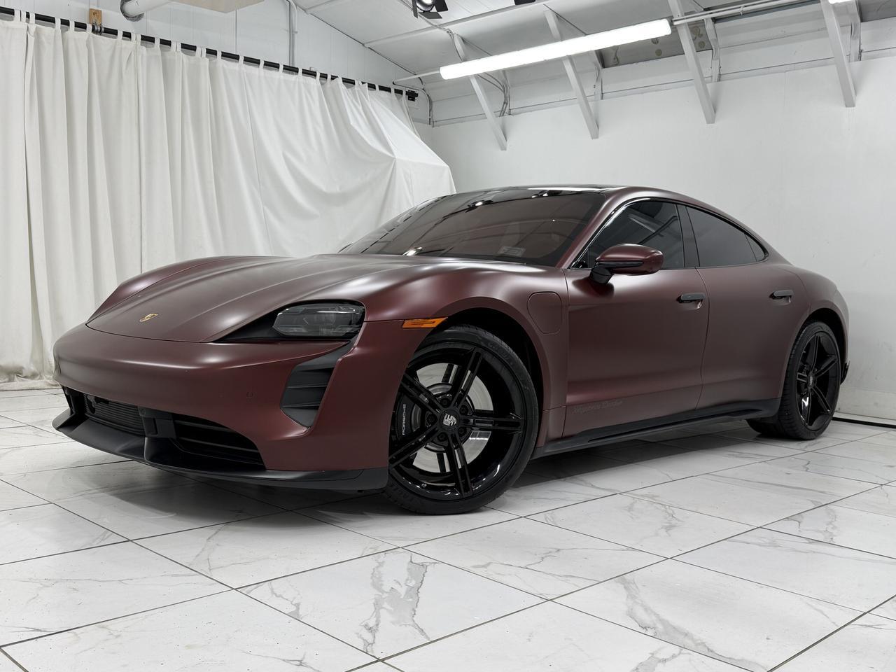 2022 Porsche Taycan Turbo