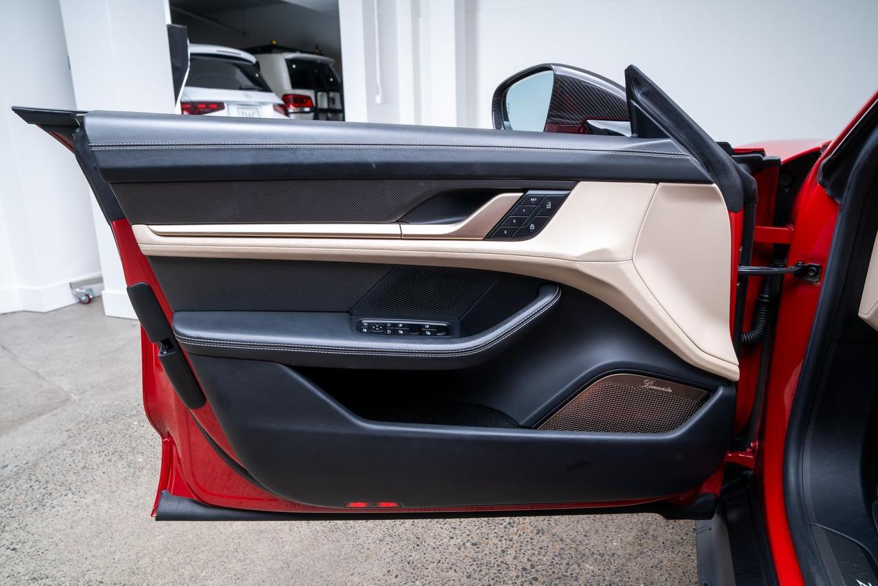 2022 Porsche Taycan Turbo S Adaptive Cruise InnoDrive / Burmester Sound Portland OR