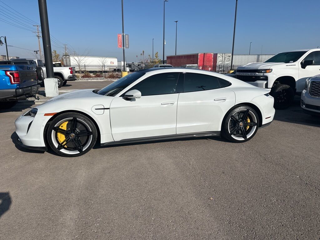 2022 Porsche Taycan Turbo S