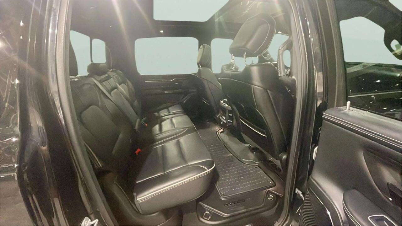 2022 RAM 1500 Limited 4x4 4dr Crew Cab 5.6 ft. SB Pickup Chesterfield MI