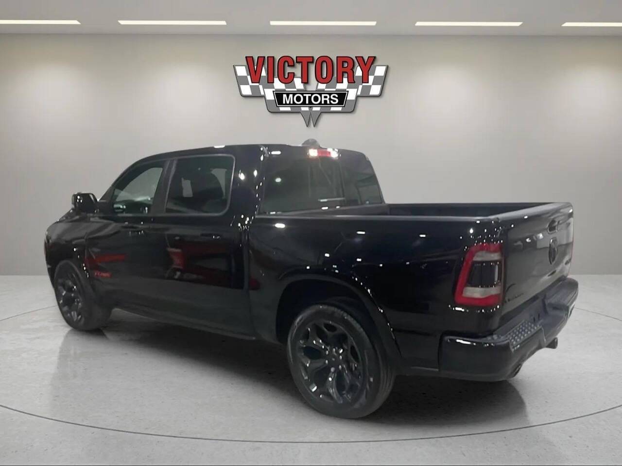 2022 RAM 1500 Limited 4x4 4dr Crew Cab 5.6 ft. SB Pickup Chesterfield MI