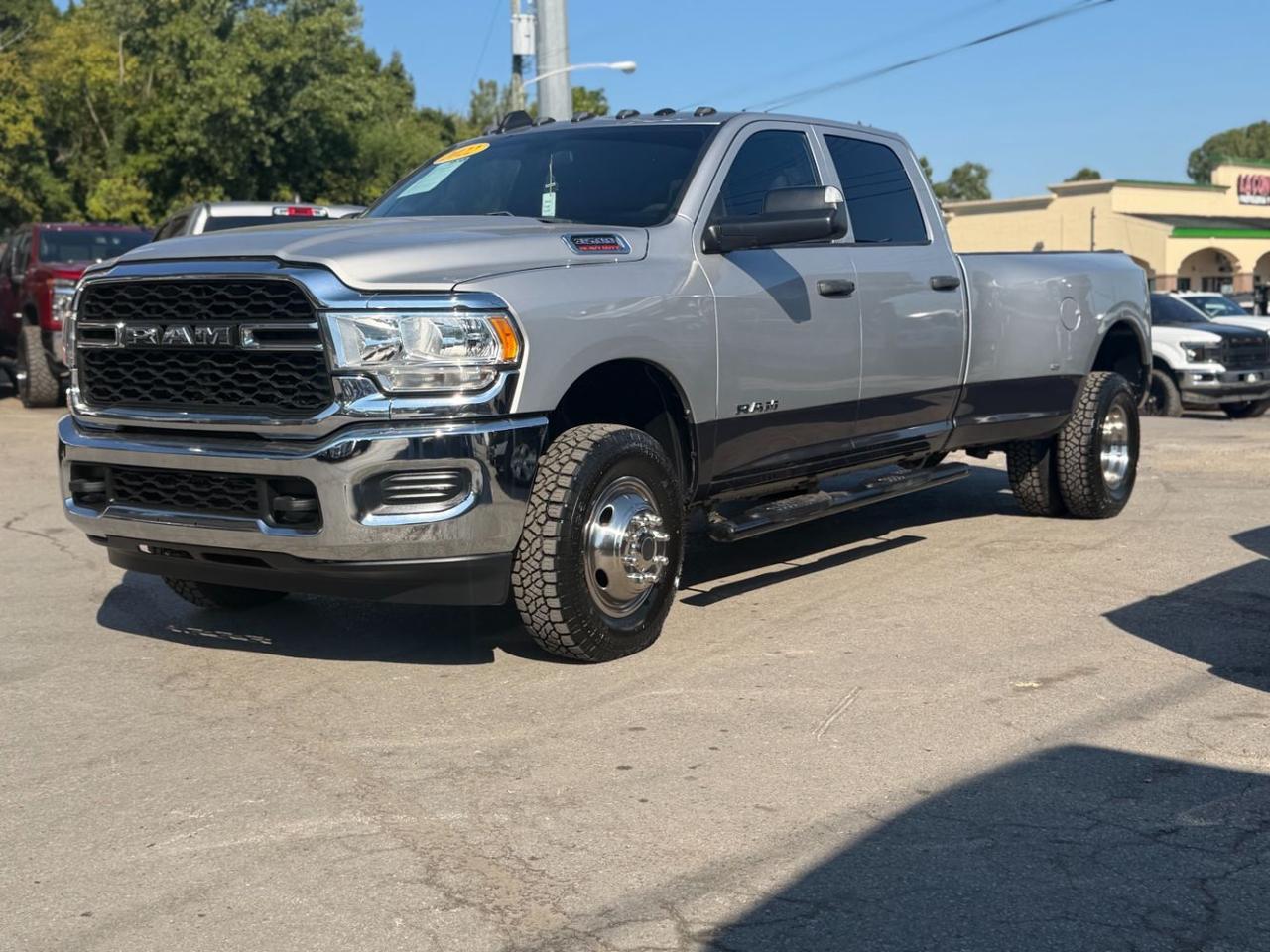 2022 RAM 3500 Tradesman Crew Cab 4x4 8' Box