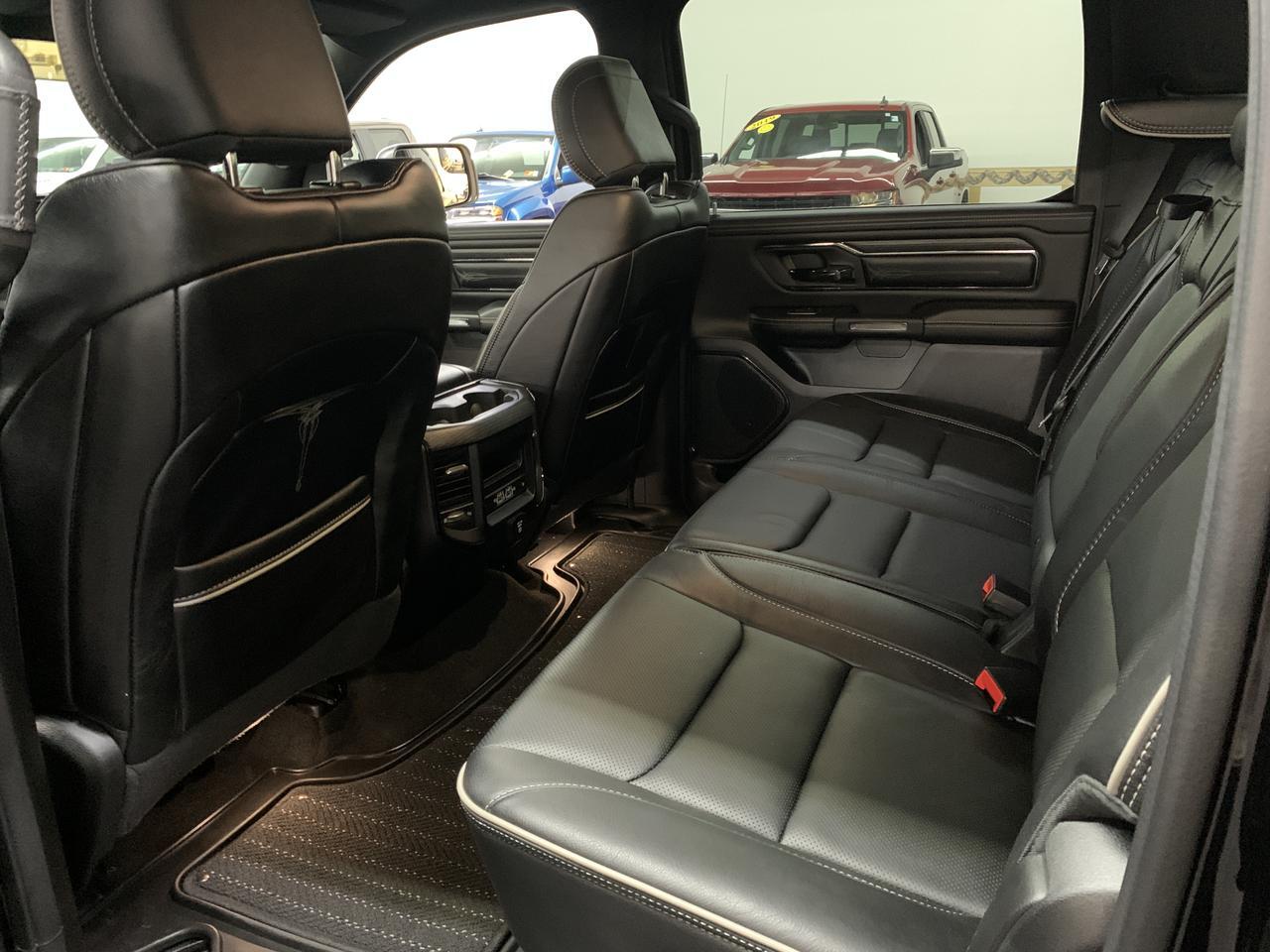 2022 Ram 1500 4WD Limited Crew Cab 5&apos;7&quot; Box Benwood WV