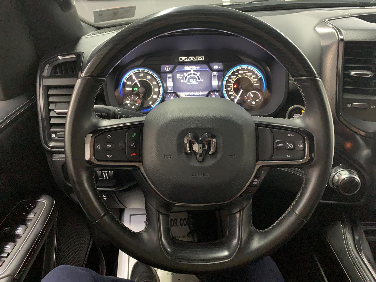 2022 Ram 1500 4WD Limited Crew Cab 5&apos;7&quot; Box Benwood WV