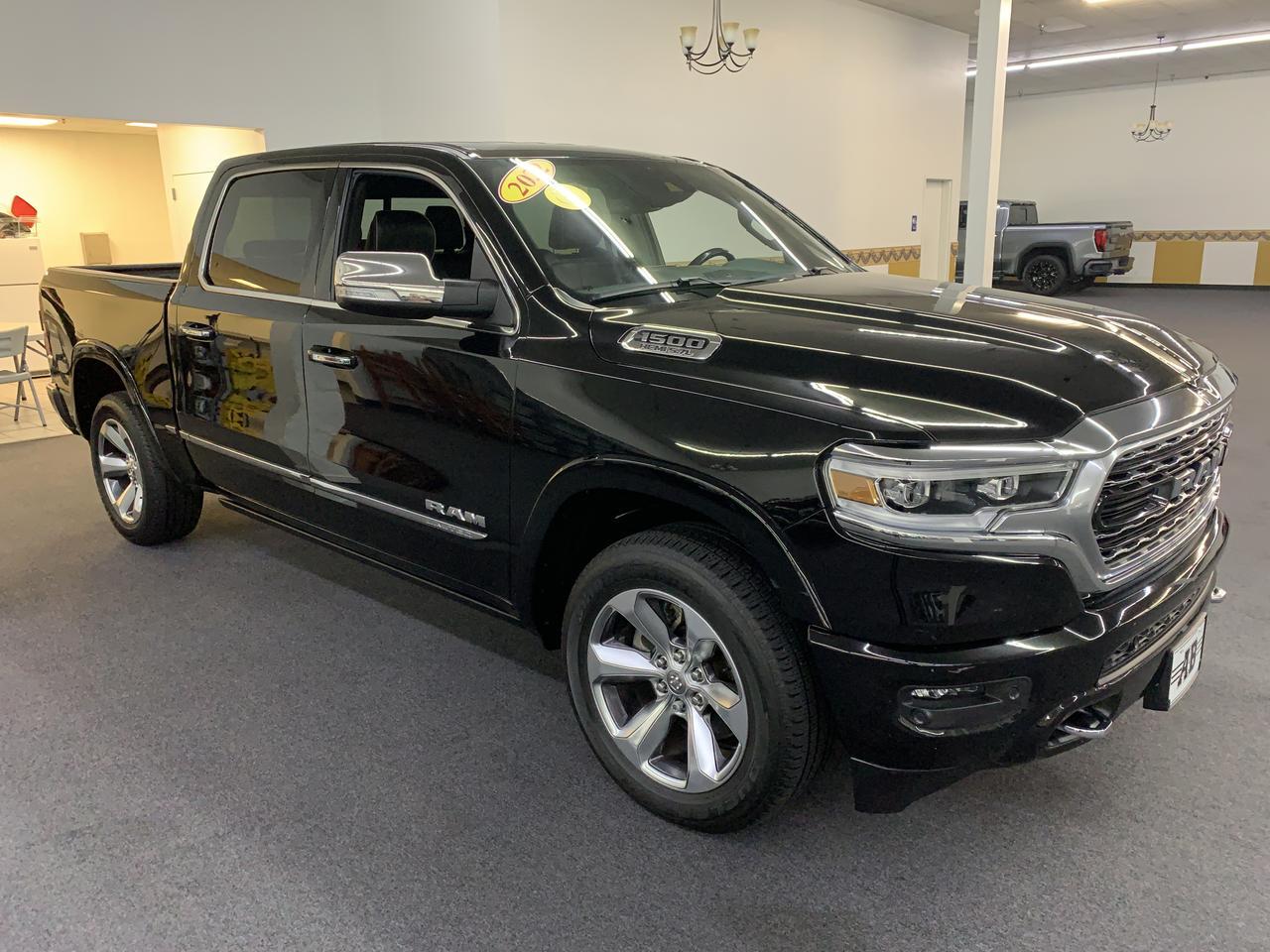 2022 Ram 1500 4WD Limited Crew Cab 5&apos;7&quot; Box Benwood WV