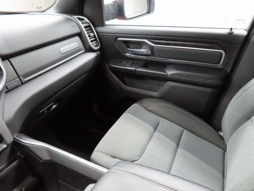 2022 Ram 1500 4x4 Crew Cab Big Horn Fond du Lac WI