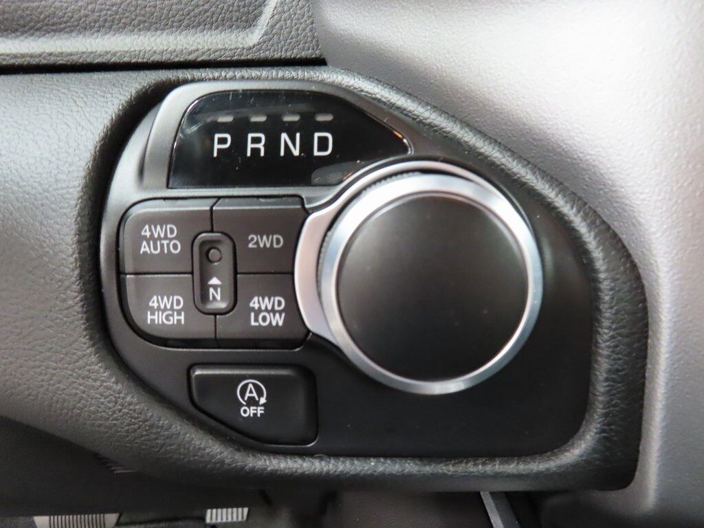 2022 Ram 1500 4x4 Crew Cab Big Horn Fond du Lac WI