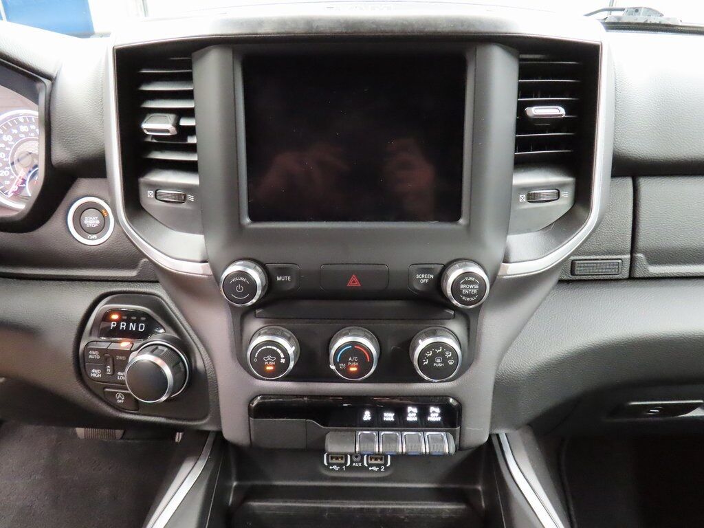 2022 Ram 1500 4x4 Crew Cab Big Horn Fond du Lac WI